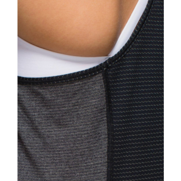 Lululemon Run Lightweight Mesh Singlet Tank Black Gray 6 NWOT - Picture 7 of 15